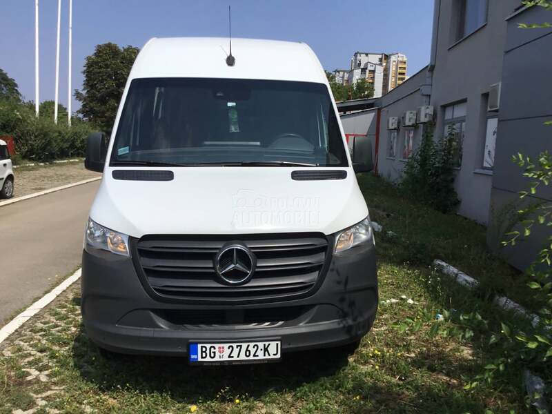 Mercedes Benz Sprinter 516