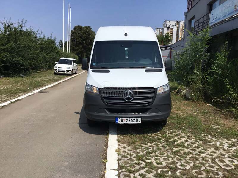 Mercedes Benz Sprinter 516