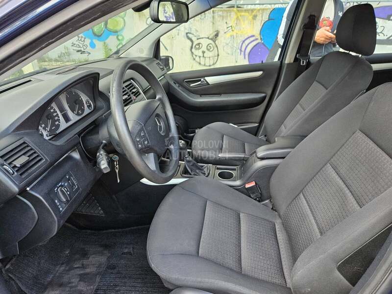 Mercedes Benz B 180 W245