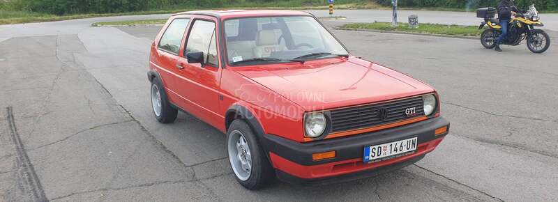 Volkswagen Golf 2 GTI