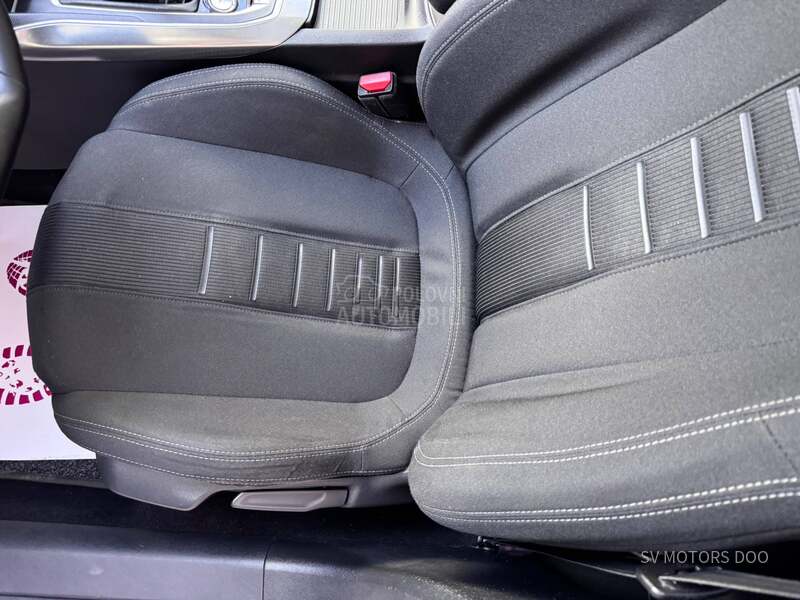 Peugeot 308 1.6eHdi ALLURE