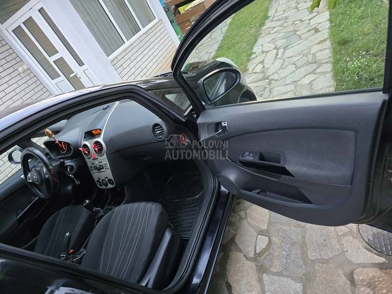 Opel Corsa D 
