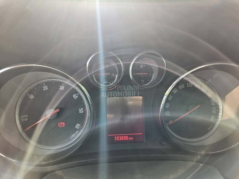 Opel Zafira 2.0 7 sedista