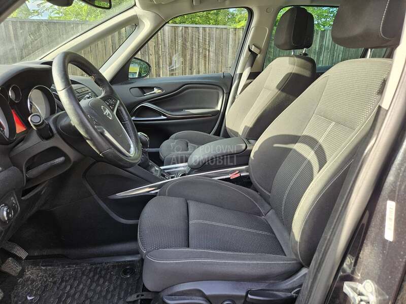 Opel Zafira 2.0 7 sedista