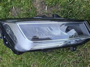 desni far za Audi Q2