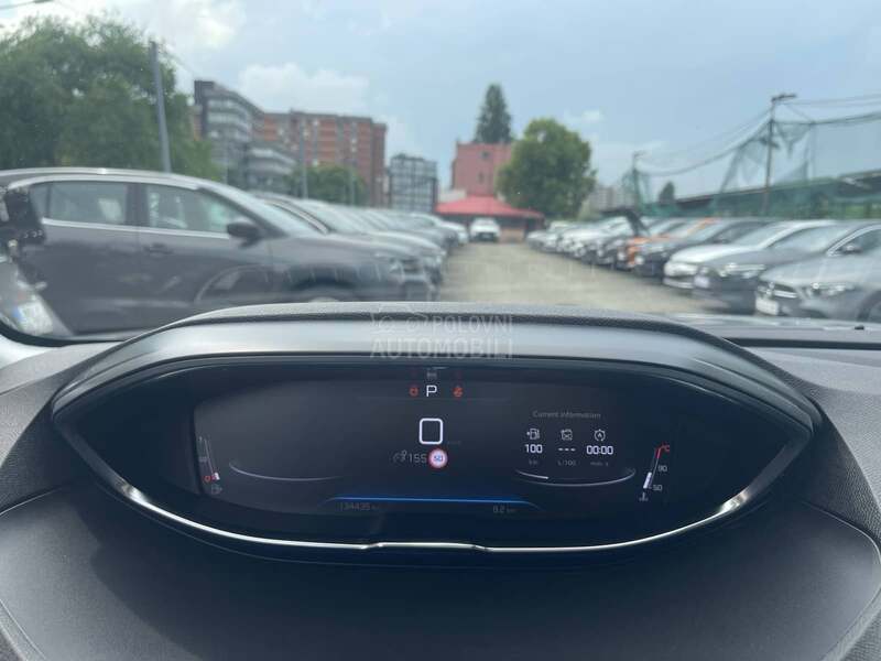 Peugeot 3008 1.2 B Autom