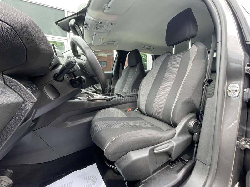 Peugeot 3008 1.2 B Autom