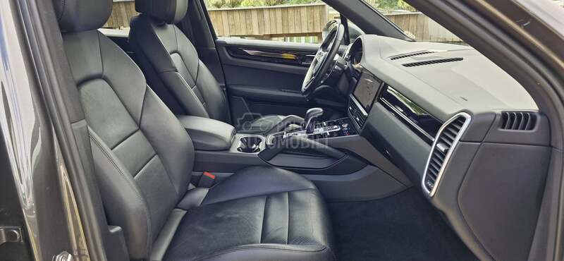 Porsche Cayenne 3,0 chrono NOV