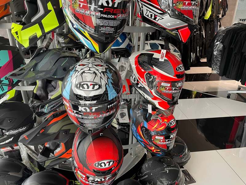 KYT TT-Revo