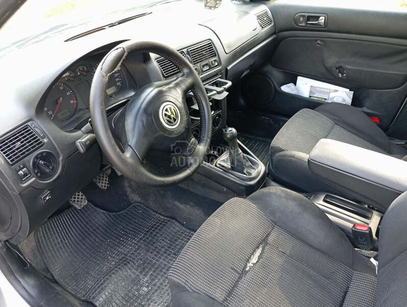Volkswagen Golf 4 