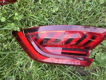 desno stop svetlo za Audi Q8