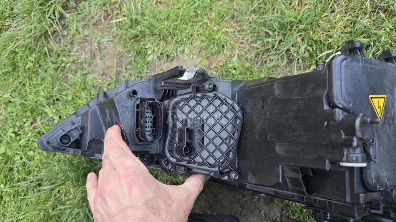 far levi led 8XA