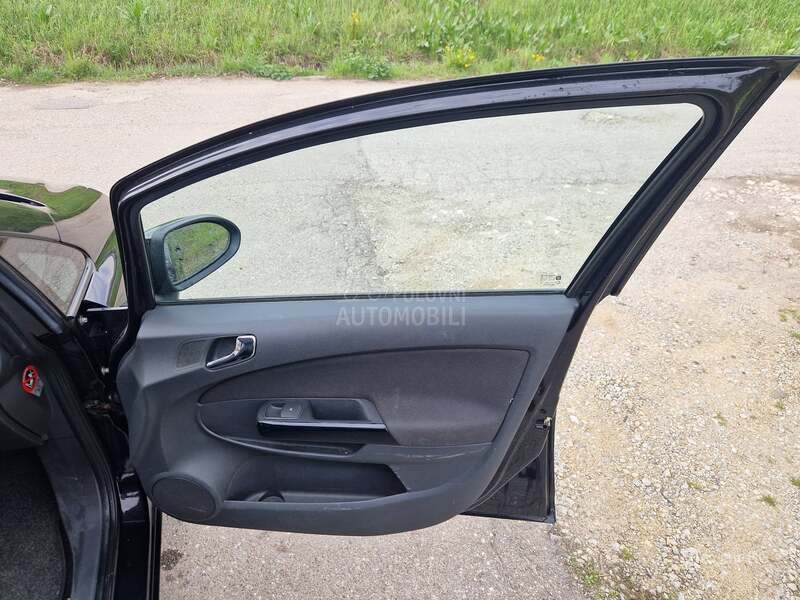 Opel Corsa D ZA TRGOVCE