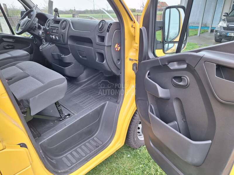 Renault Master 2.3 dci rampa