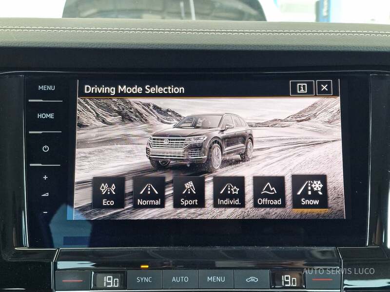 Volkswagen Touareg 3.0 TDI 4X4