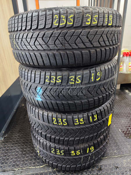 Pirelli 235/35 R19 Zimska