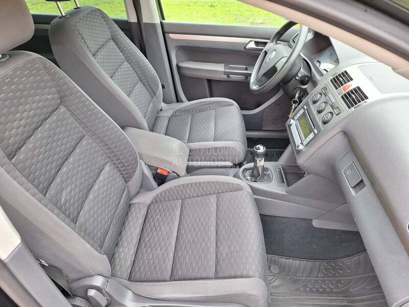 Volkswagen Touran 1.9 TDI,TOOP AUUTO