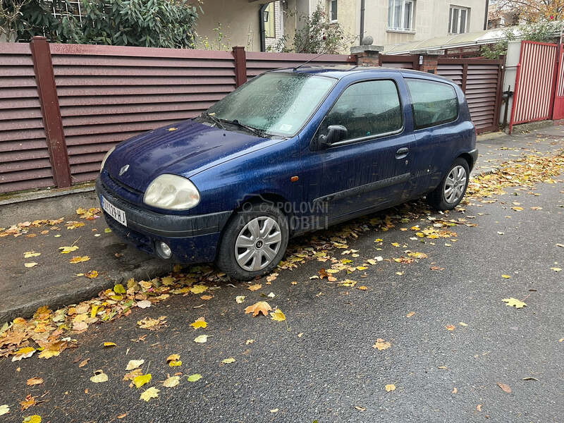 Renault Clio 