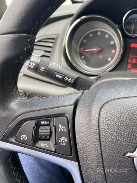 Opel Astra J 1.4 140 HP TNG