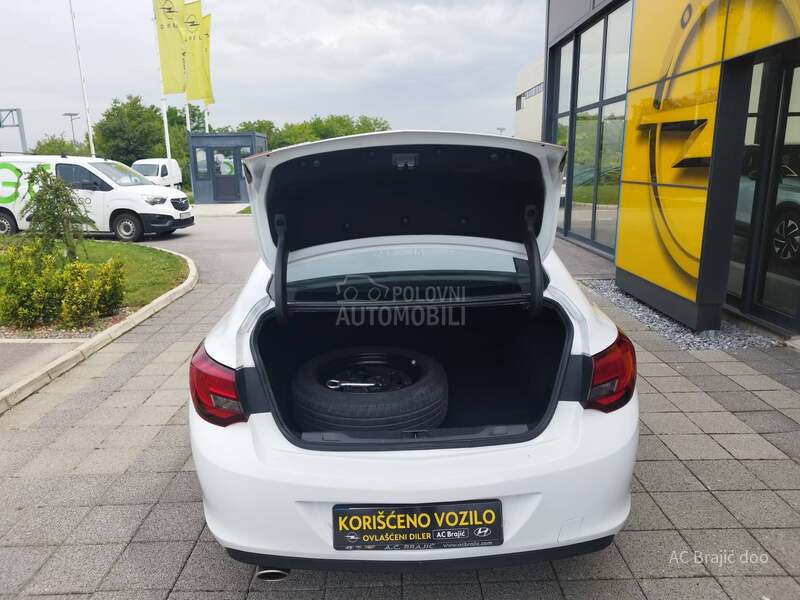 Opel Astra J 1.4