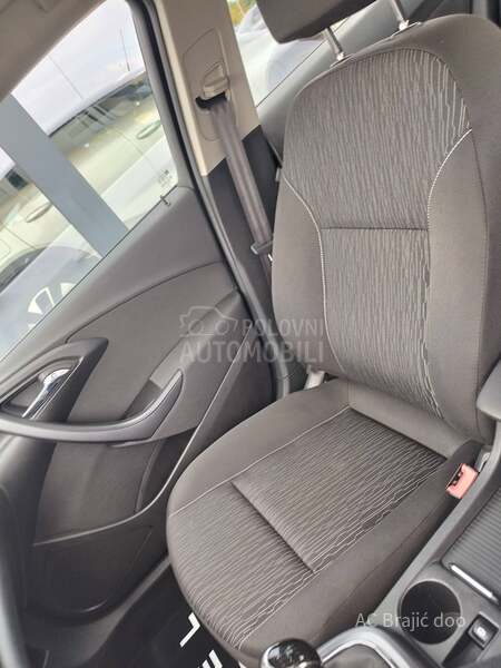 Opel Astra J 1.4