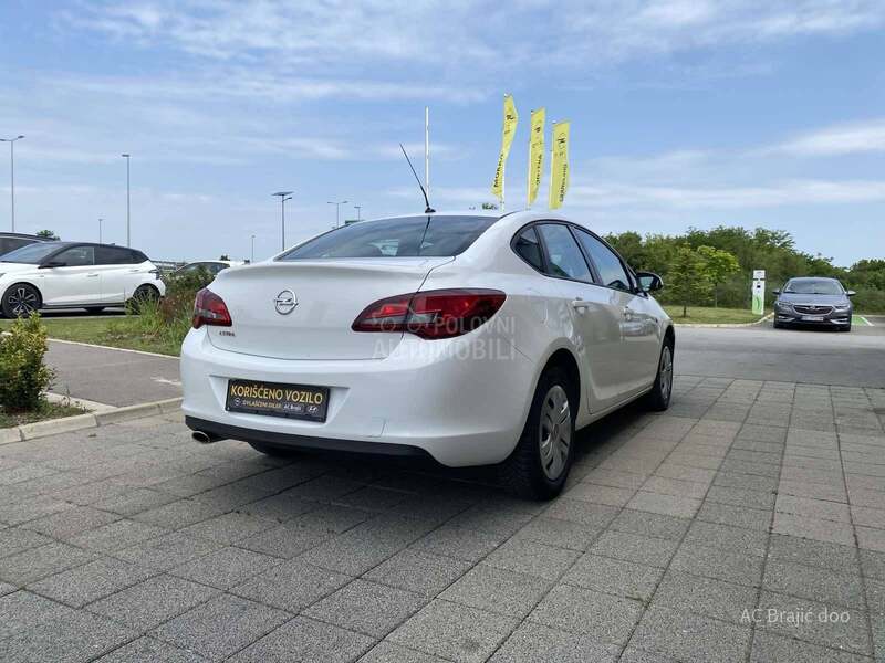 Opel Astra J 1.4 140 HP TNG