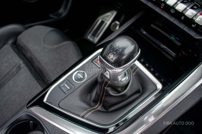 Peugeot 3008 1.2Turbo GT LINE