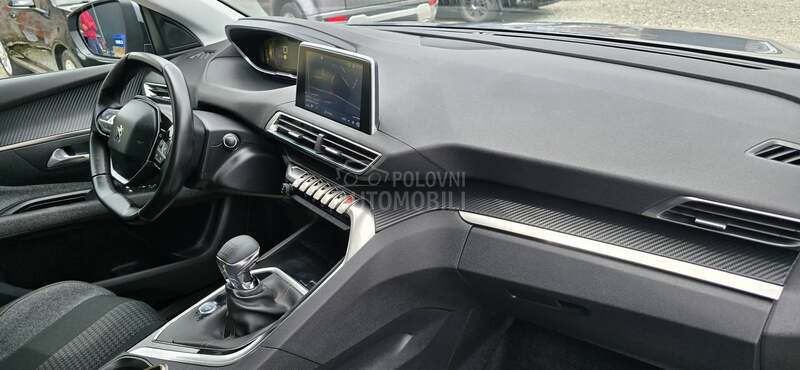 Peugeot 5008 1.6 blue-hdi