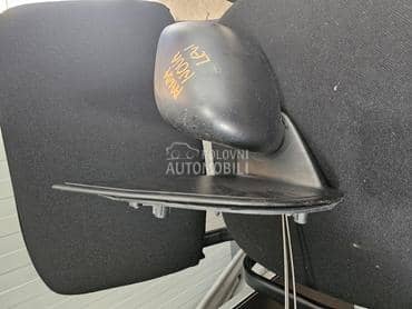 Retrovizor levi mehanicki za Fiat Panda od 2012. do 2017. god.