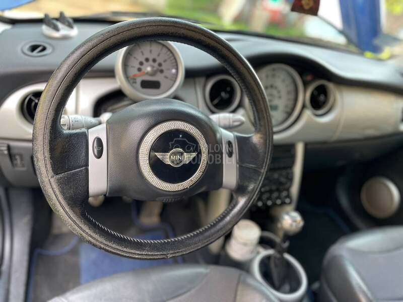 MINI One 