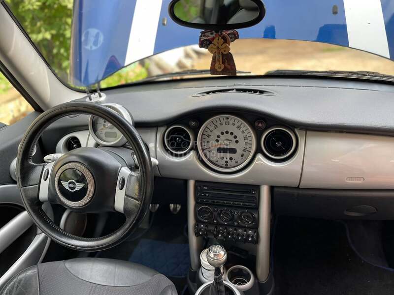 MINI One 