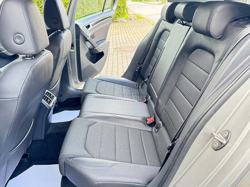 Volkswagen Golf 7 GTS/SPORT/2.0TDI/NAV