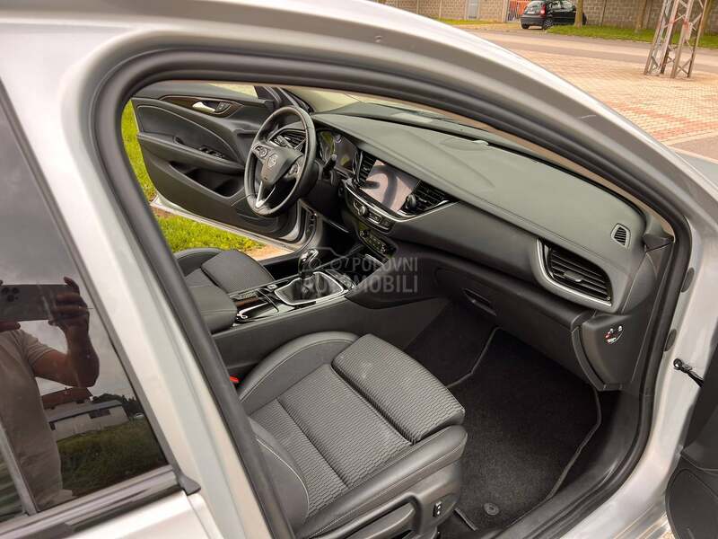 Opel Insignia 1.5 Grand Sport