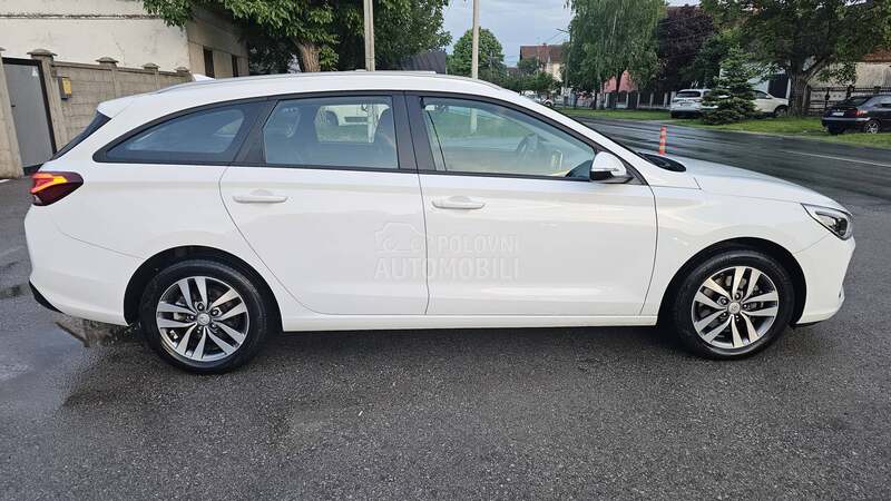 Hyundai i30 1.6 CRDI new mod