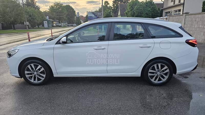 Hyundai i30 1.6 CRDI new mod