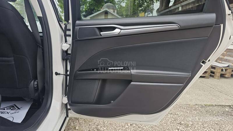 Ford Mondeo Rezervisan