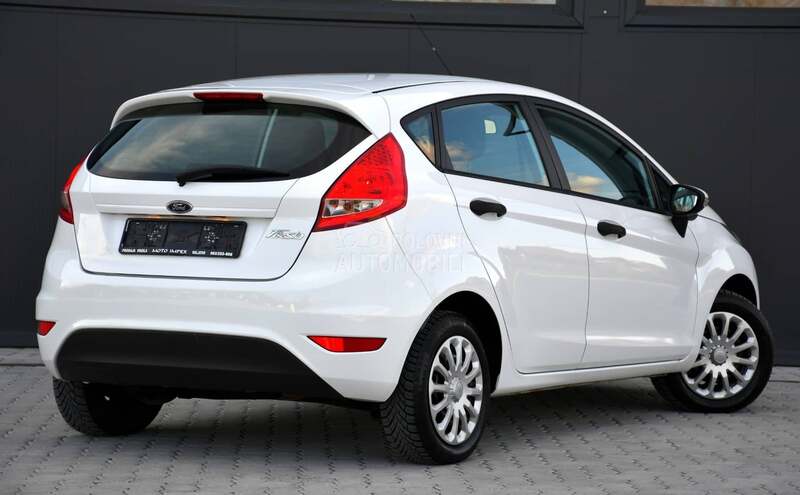Ford Fiesta 1.25 / ODLIČNA / CH
