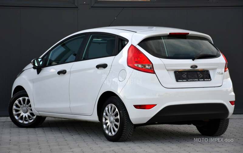 Ford Fiesta 1.25 / ODLIČNA / CH