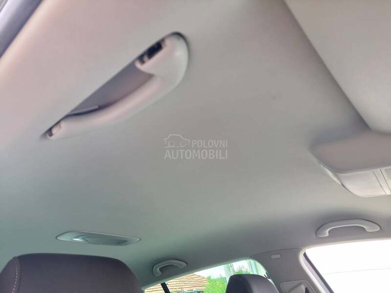 Volkswagen Golf 5 REZERVISAN