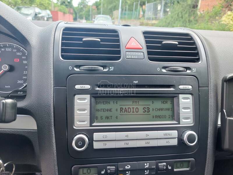 Volkswagen Golf 5 REZERVISAN