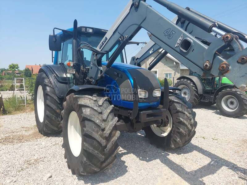 Valtra N101 SA UTOVARIVACEM