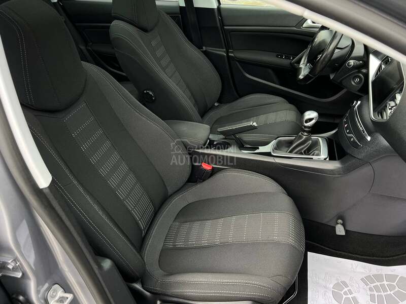Peugeot 308 1.6 HDI nav/pan/kam