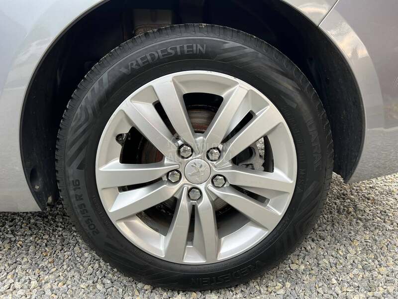 Peugeot 308 1.6 HDI nav/pan/kam