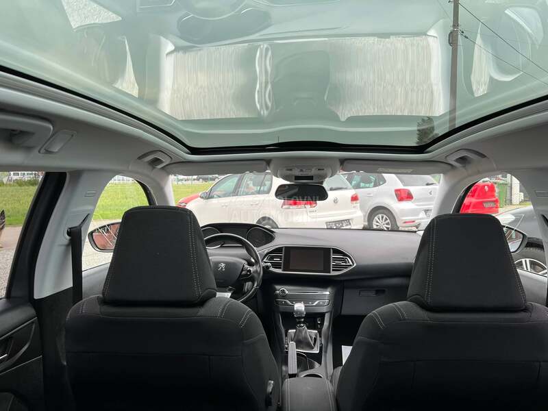 Peugeot 308 1.6 HDI nav/pan/kam
