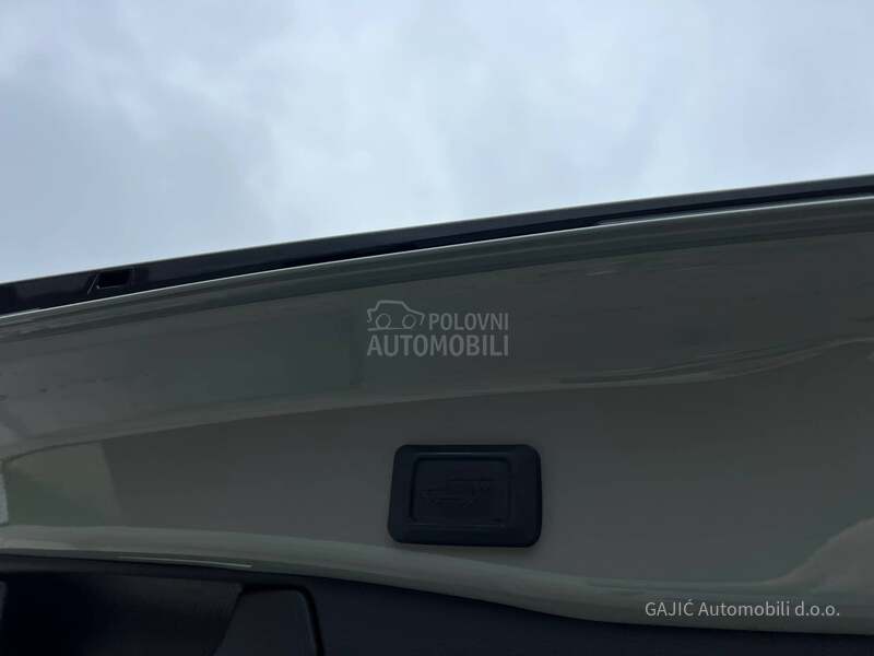 Toyota RAV 4 HYBRID 4x4
