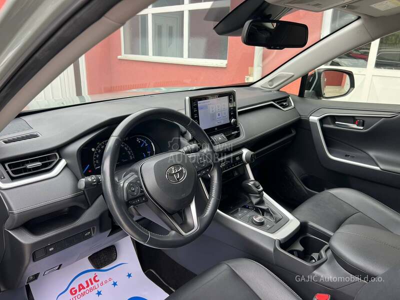 Toyota RAV 4 HYBRID 4x4