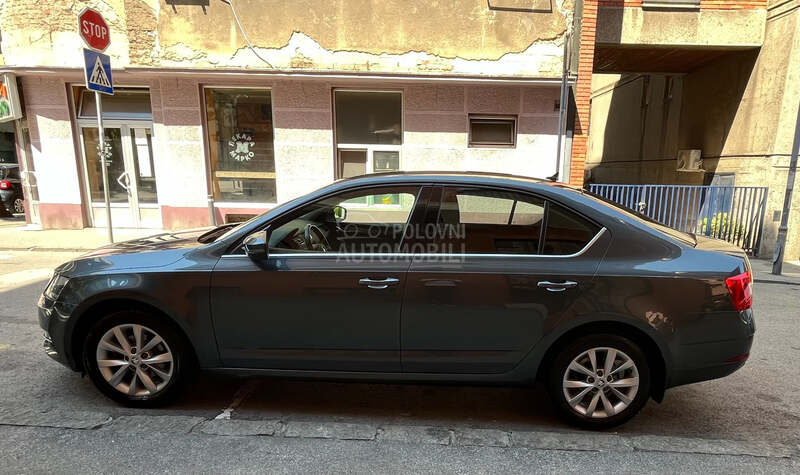 Škoda Octavia 1.6 DSG