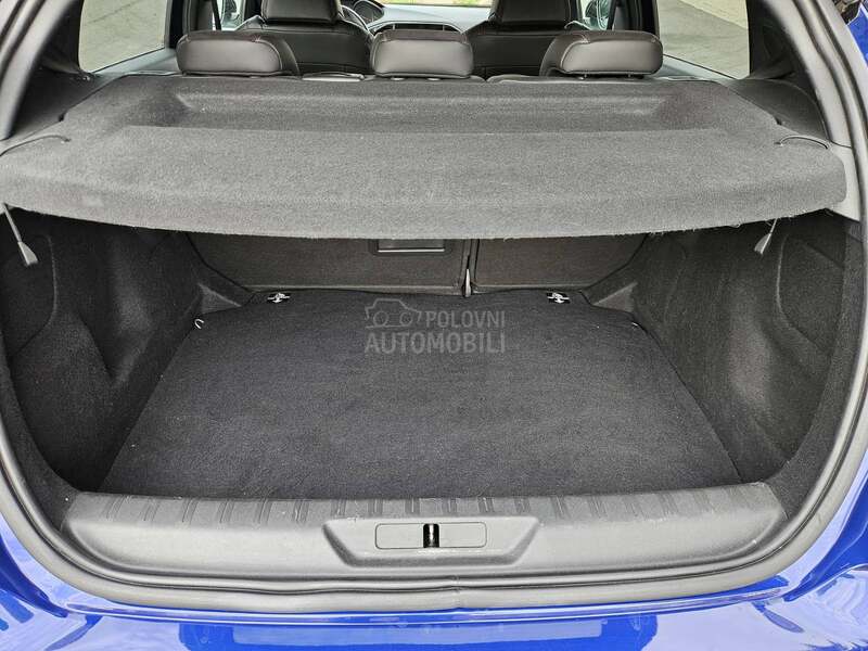 Peugeot 308 2.0 hdi GT led