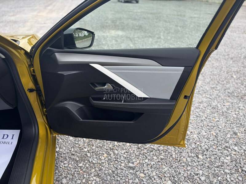 Opel Astra L 1.2 Turbo Elegance
