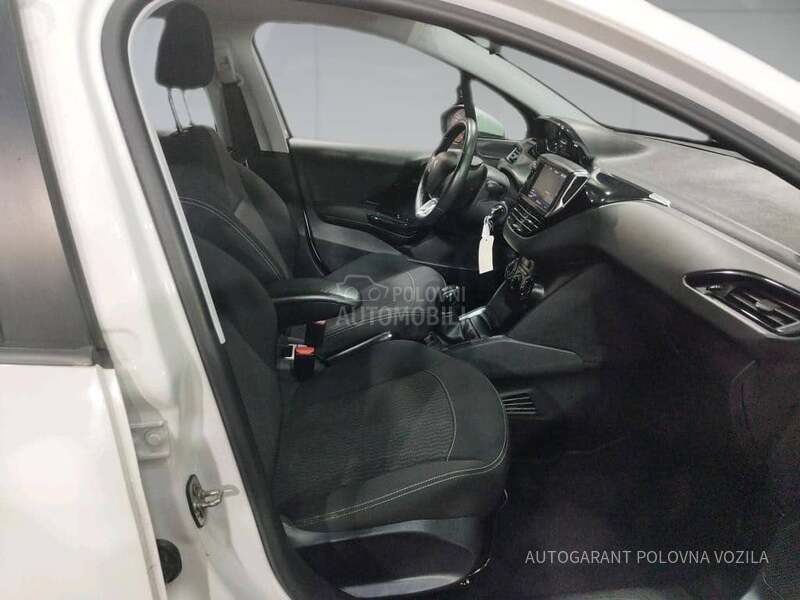 Peugeot 208 1.2 PURETECH ACTIVE